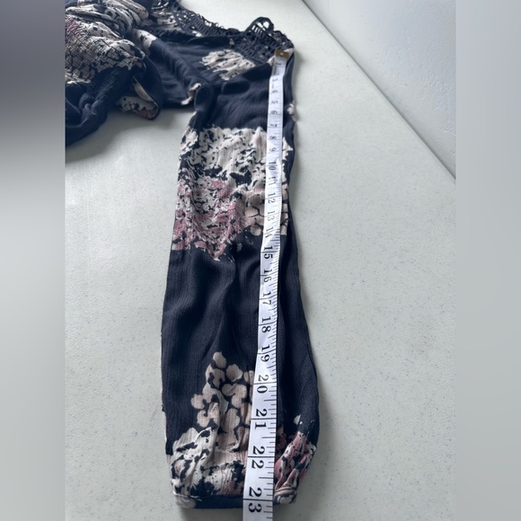 LOVE STITCH  Bohemian Gray Floral Long sleeve Mini Dress Lace Size Small - Picture 3 of 9